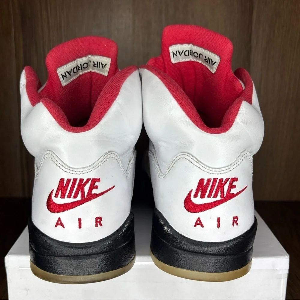 Air Jordan 5 Retro “Fire Red” 2020 Nike Air Silver Tongue Men’s 10.5